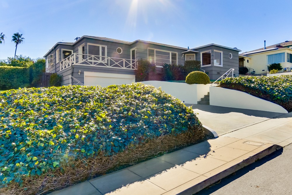 Virtual tour photo 3 of 97 for 3353 Trumbull St