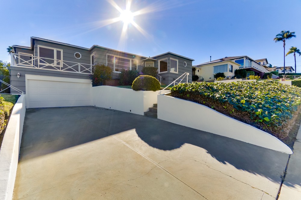 Virtual tour photo 8 of 97 for 3353 Trumbull St