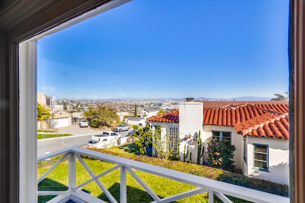 Virtual tour photo 23 of 97 for 3353 Trumbull St