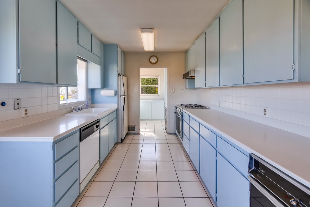 Virtual tour photo 31 of 97 for 3353 Trumbull St