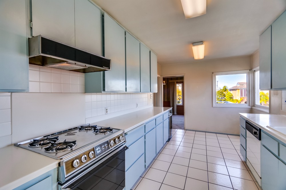 Virtual tour photo 33 of 97 for 3353 Trumbull St