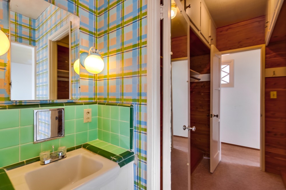 Virtual tour photo 43 of 97 for 3353 Trumbull St