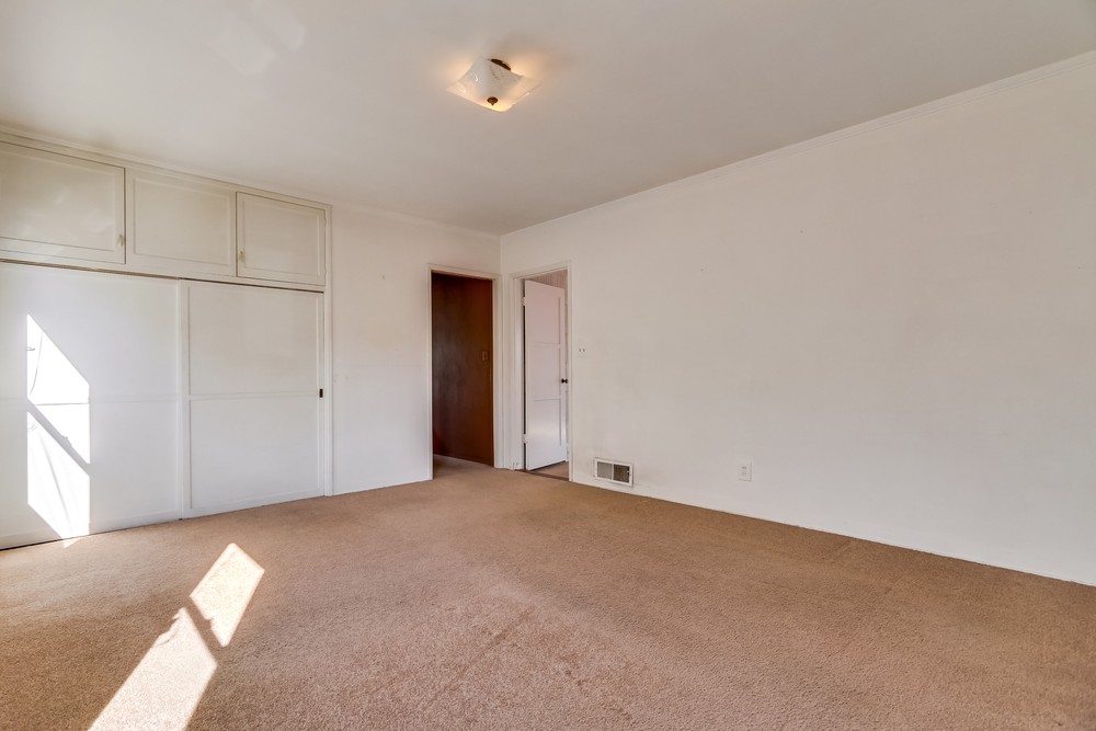 Virtual tour photo 55 of 97 for 3353 Trumbull St