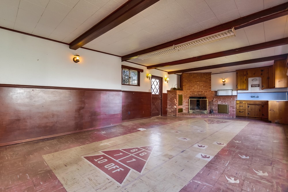 Virtual tour photo 95 of 97 for 3353 Trumbull St