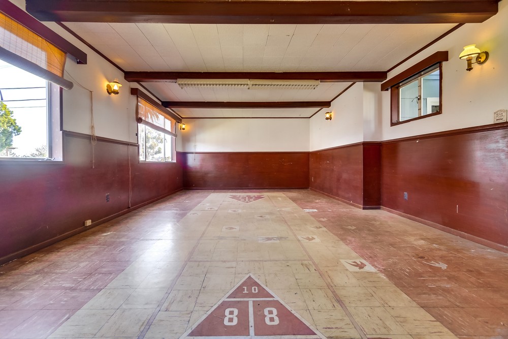 Virtual tour photo 98 of 97 for 3353 Trumbull St