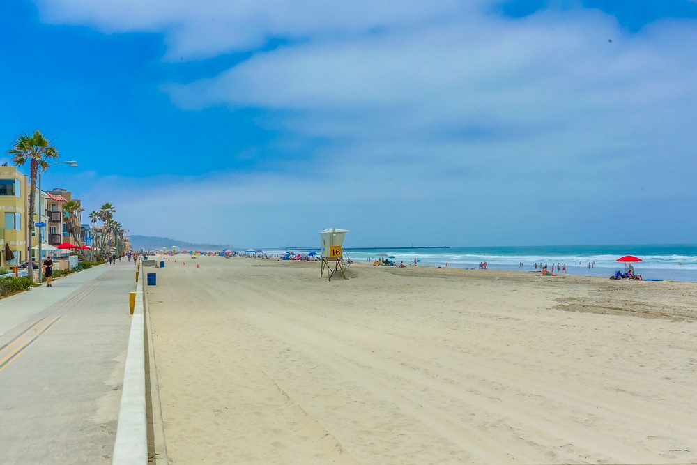 Virtual tour photo 6 of 43 for 3355 Ocean Front Walk