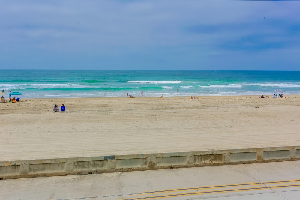 Virtual tour photo 7 of 43 for 3355 Ocean Front Walk