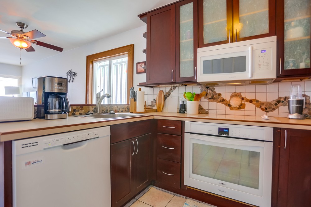 Virtual tour photo 20 of 43 for 3355 Ocean Front Walk