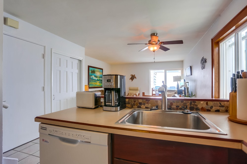 Virtual tour photo 22 of 43 for 3355 Ocean Front Walk
