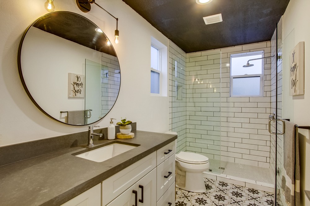 Virtual tour photo 32 of 78 for 3357 State St
