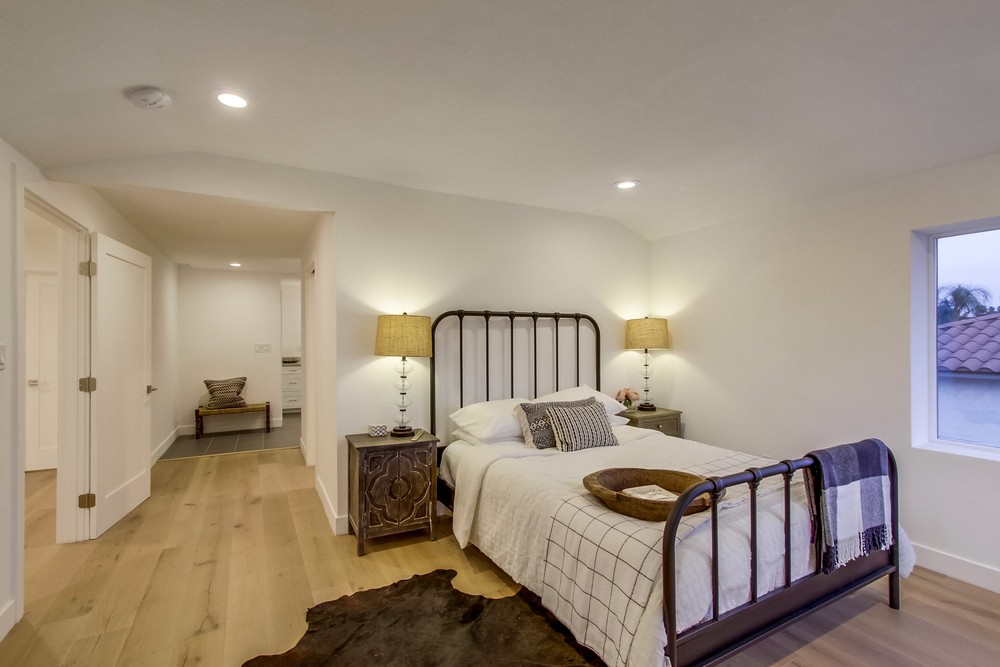 Virtual tour photo 35 of 78 for 3357 State St