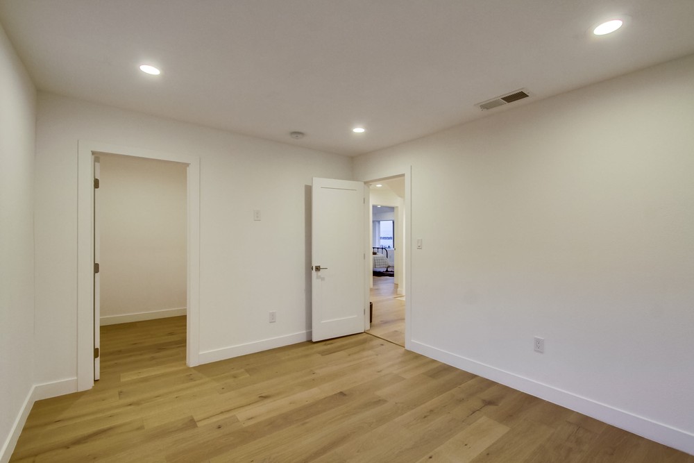 Virtual tour photo 46 of 78 for 3357 State St