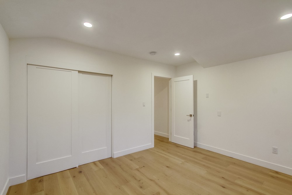 Virtual tour photo 50 of 78 for 3357 State St