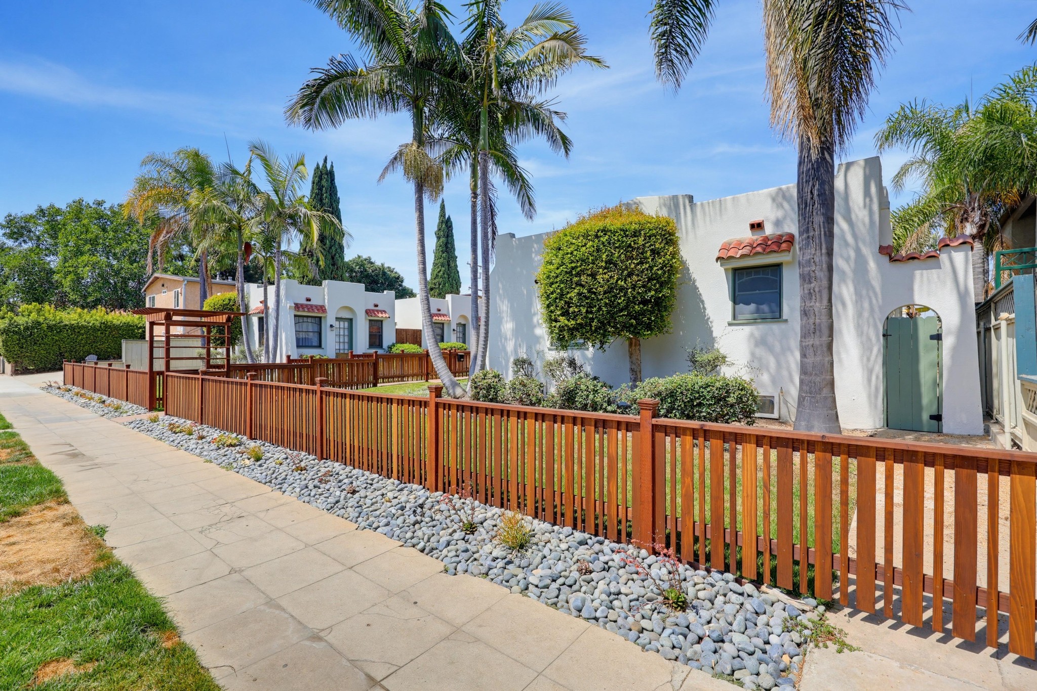 Virtual tour photo 4 of 106 for 3358 Grim Ave