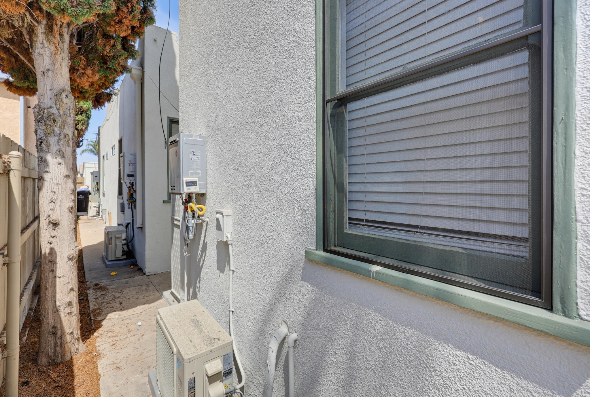 Virtual tour photo 15 of 106 for 3358 Grim Ave