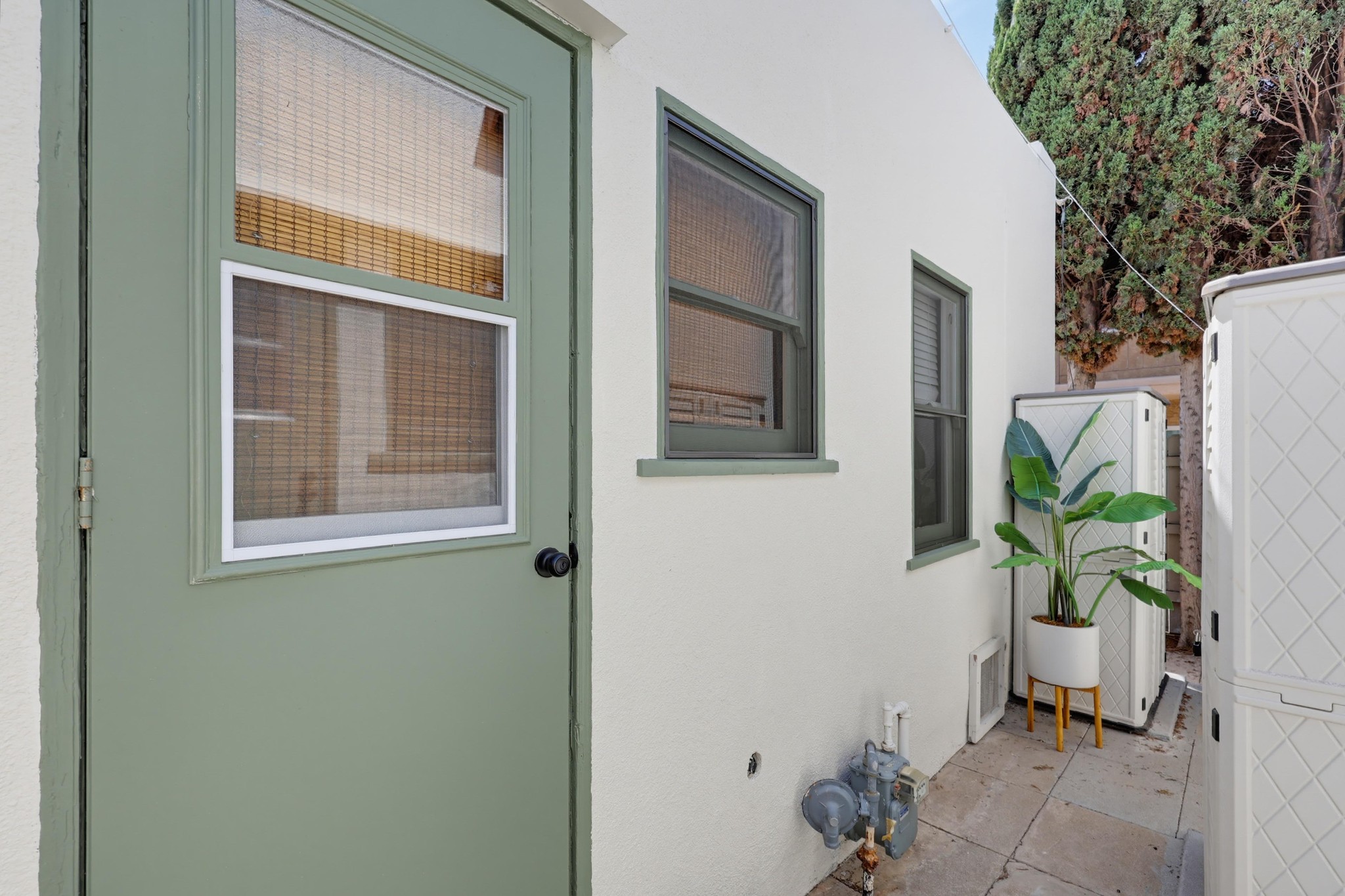 Virtual tour photo 18 of 106 for 3358 Grim Ave