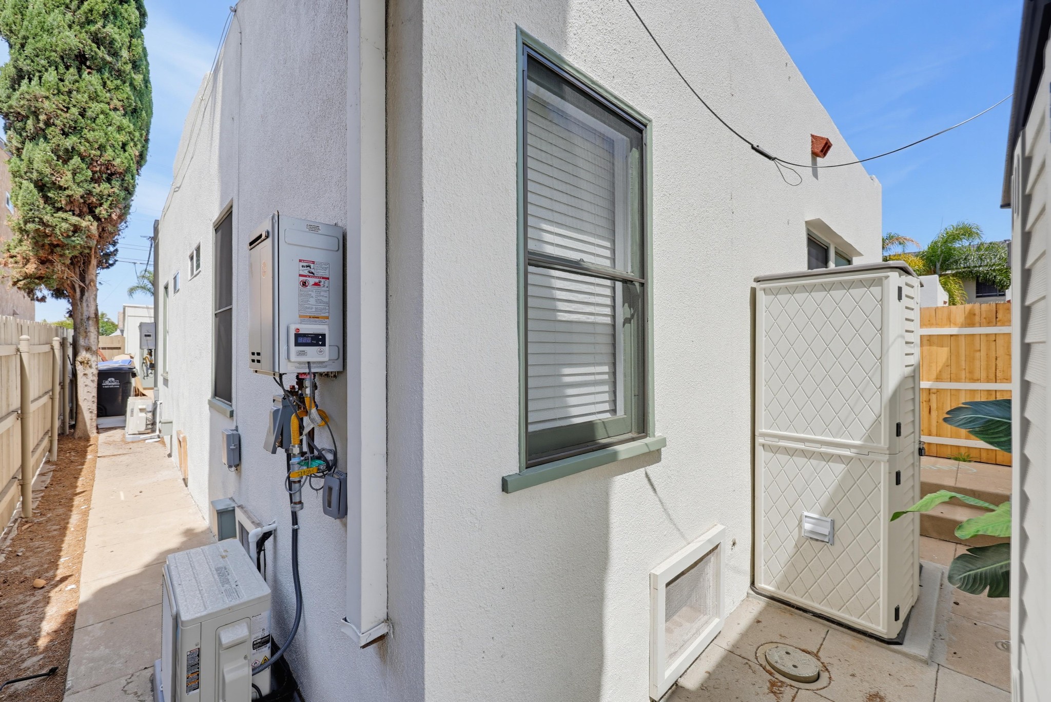 Virtual tour photo 22 of 106 for 3358 Grim Ave
