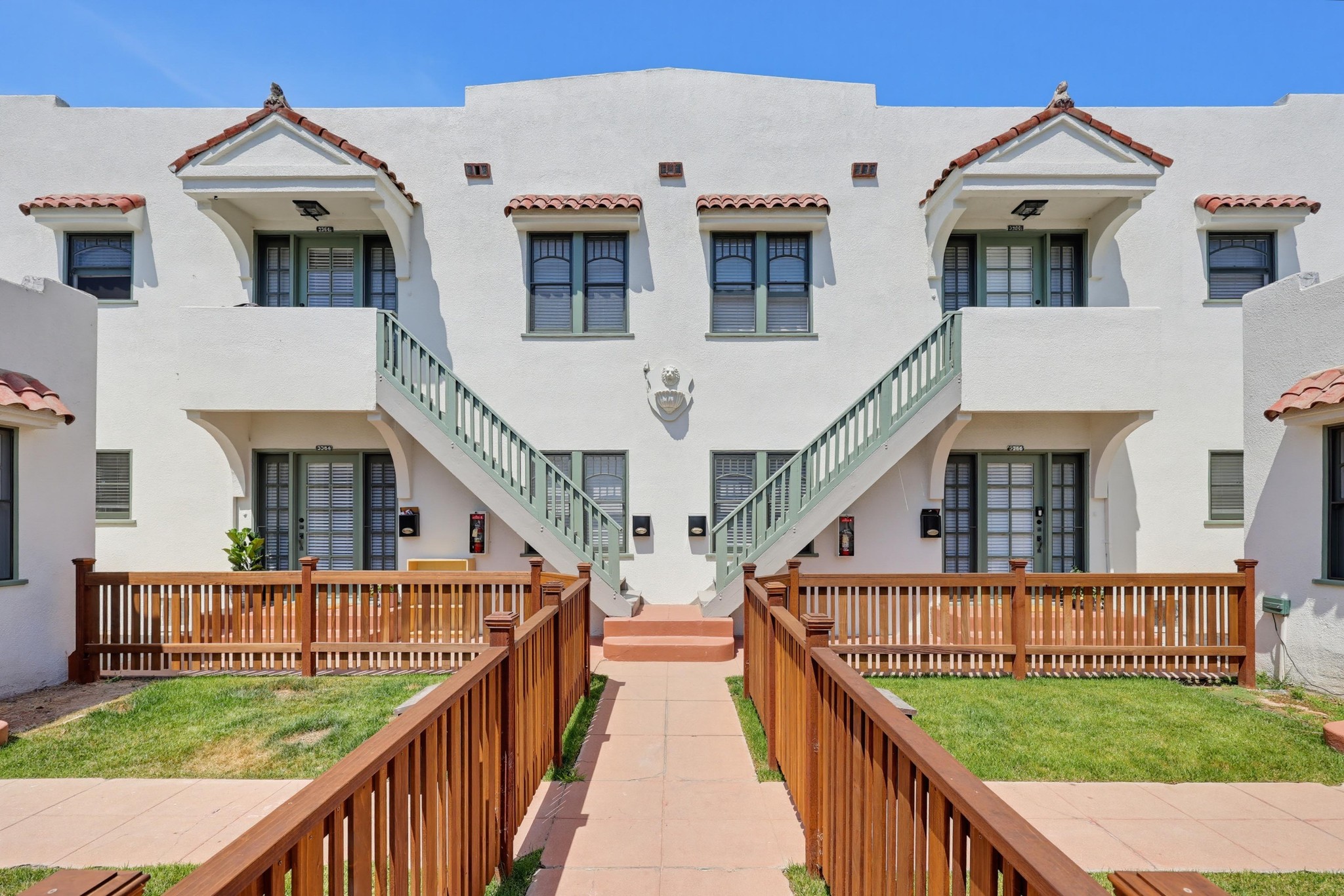 Virtual tour photo 31 of 106 for 3358 Grim Ave