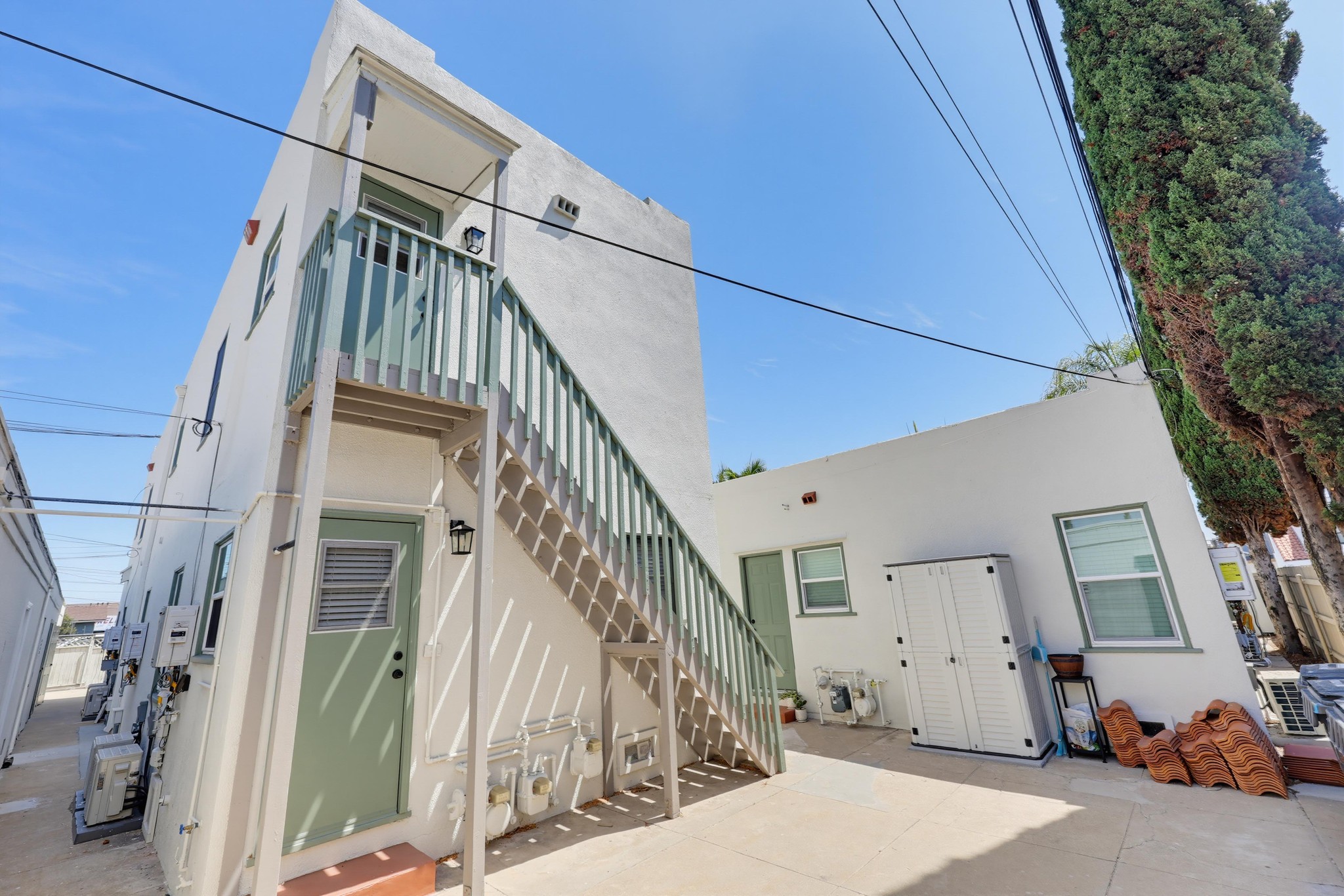 Virtual tour photo 37 of 106 for 3358 Grim Ave