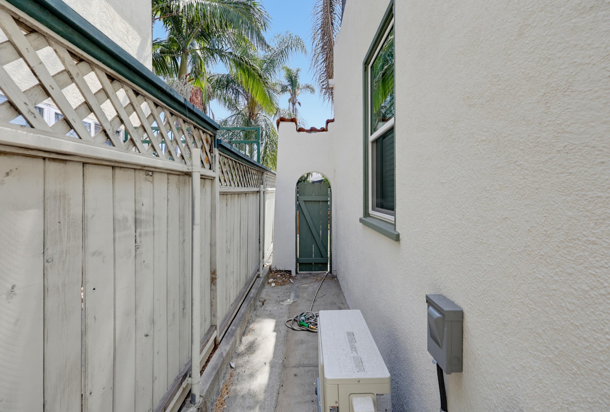 Virtual tour photo 70 of 106 for 3358 Grim Ave