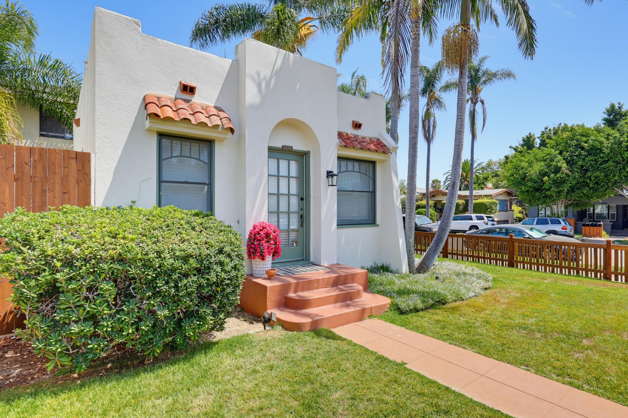 Virtual tour photo 86 of 106 for 3358 Grim Ave