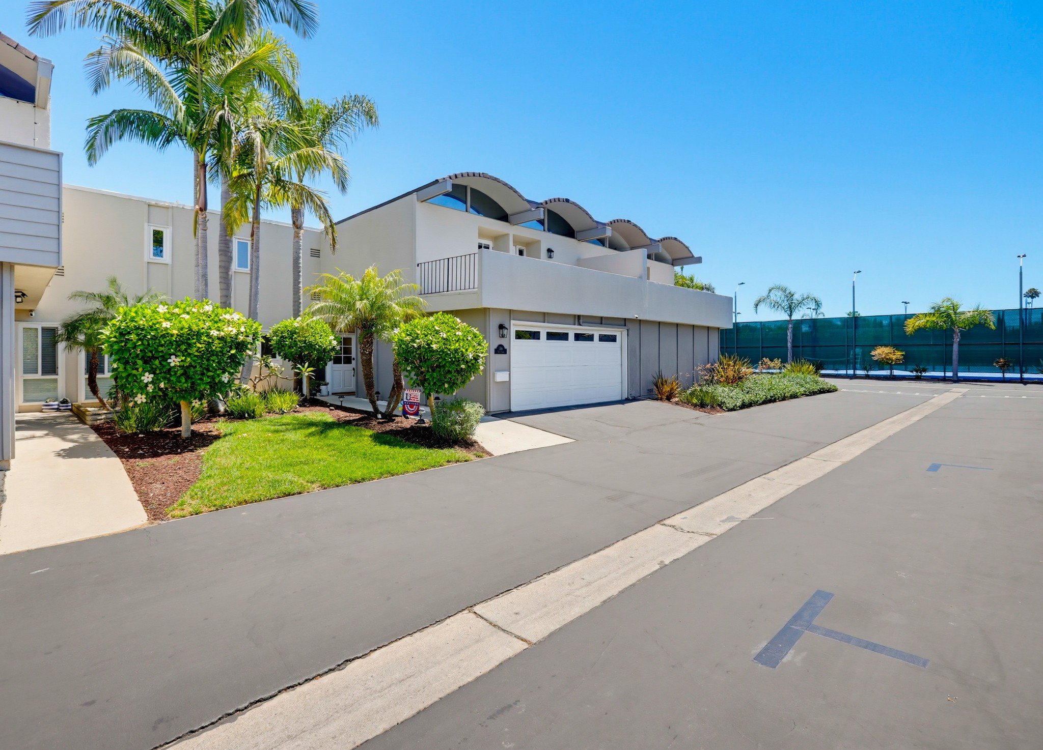 Virtual tour photo 4 of 73 for 336 Tours Ln