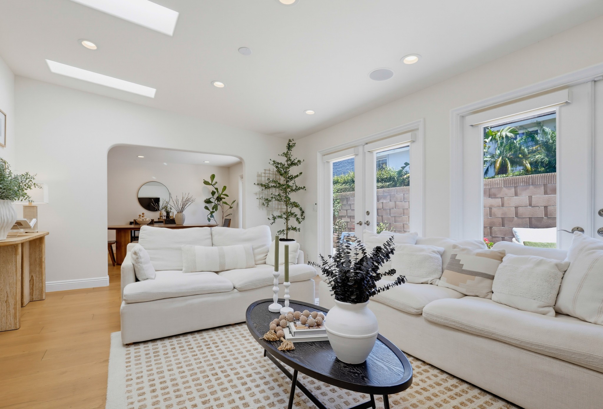 Virtual tour photo 19 of 73 for 336 Tours Ln