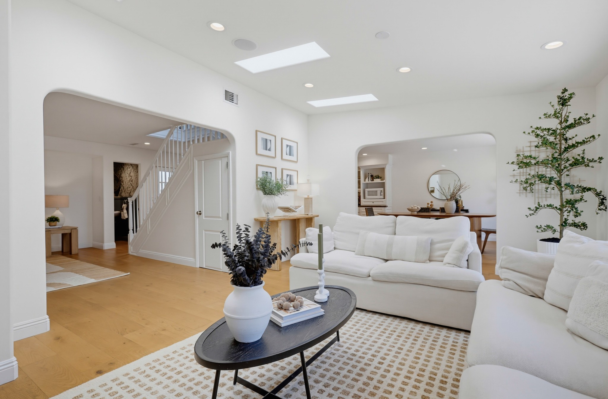 Virtual tour photo 20 of 73 for 336 Tours Ln