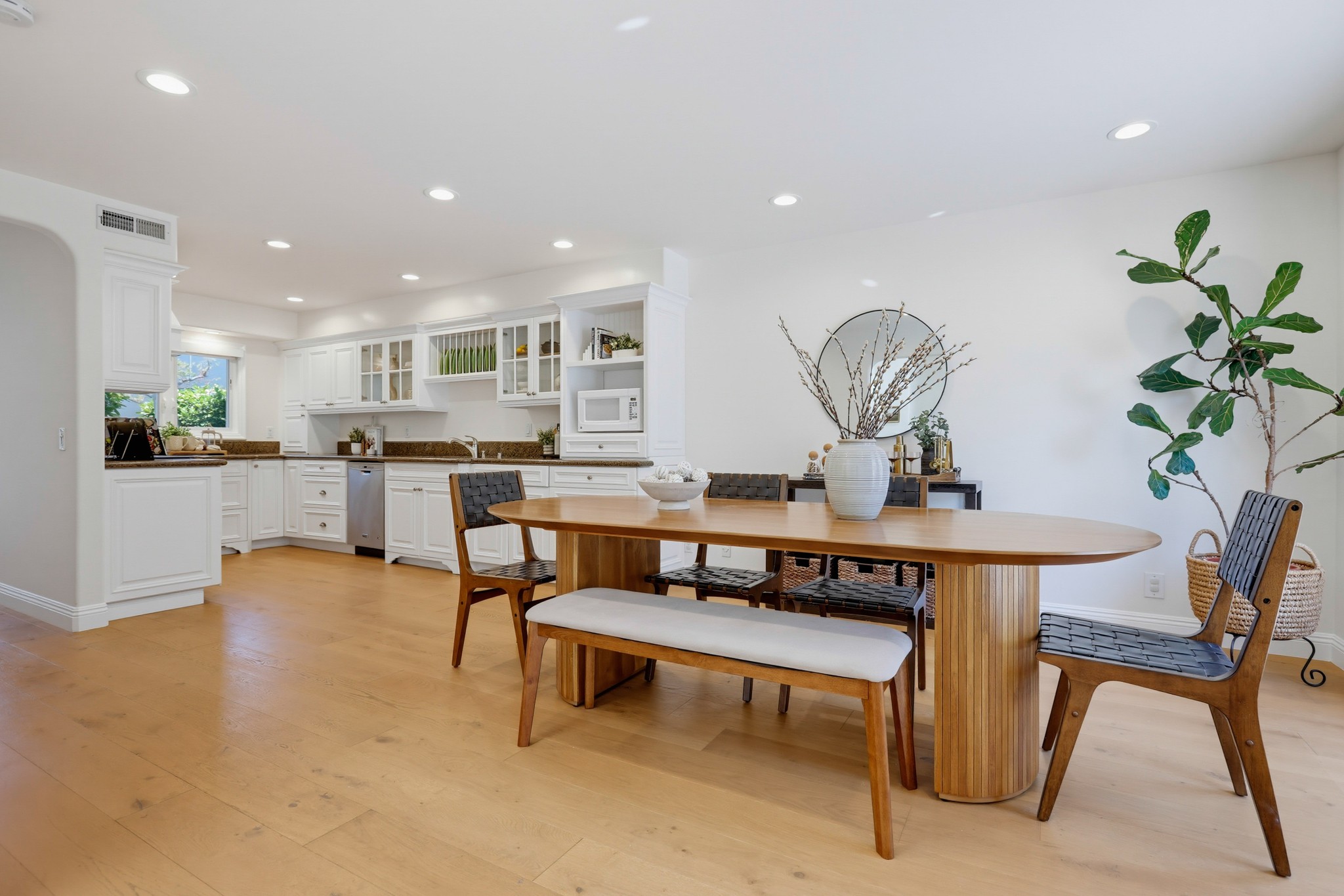 Virtual tour photo 22 of 73 for 336 Tours Ln