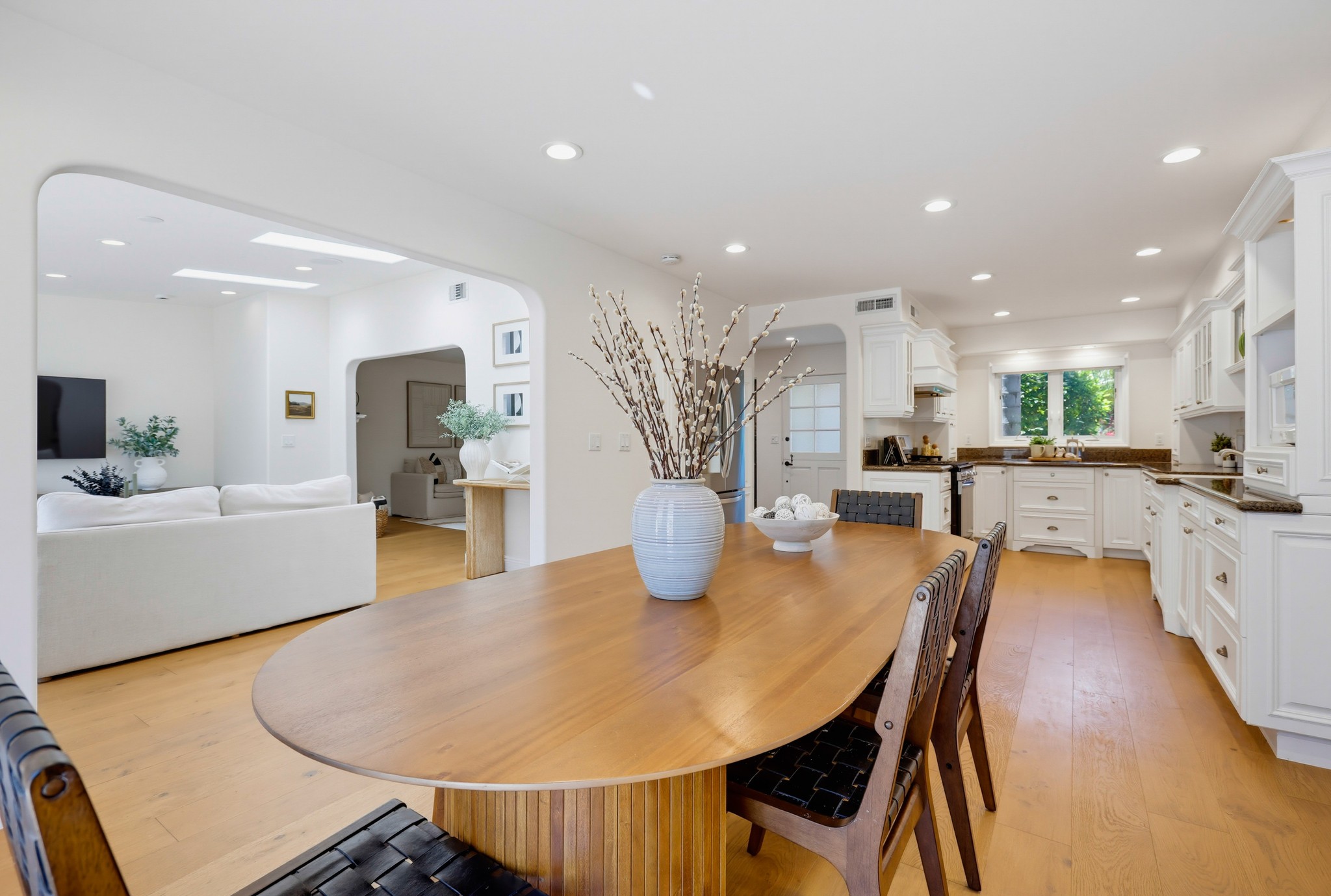 Virtual tour photo 24 of 73 for 336 Tours Ln