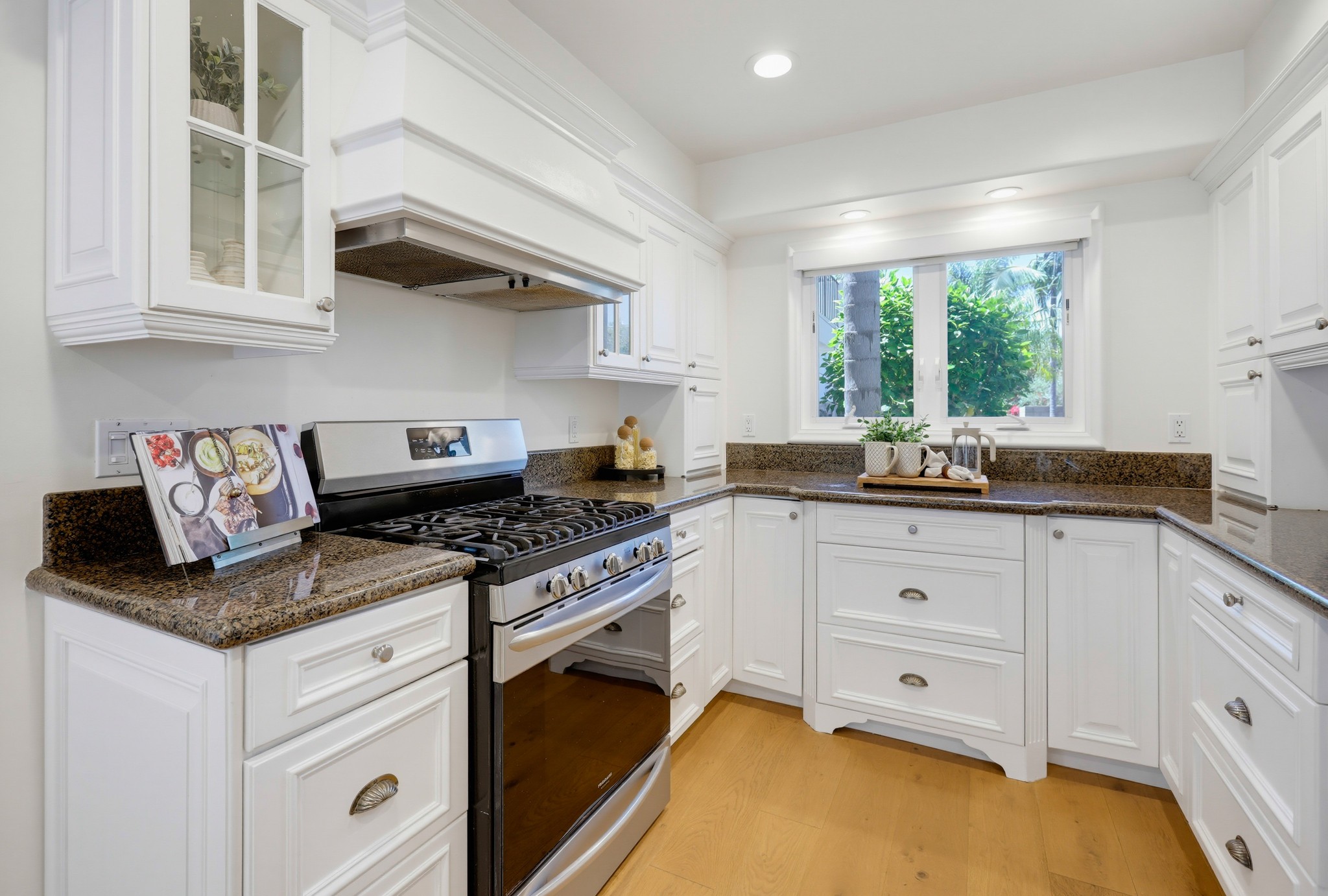 Virtual tour photo 27 of 73 for 336 Tours Ln