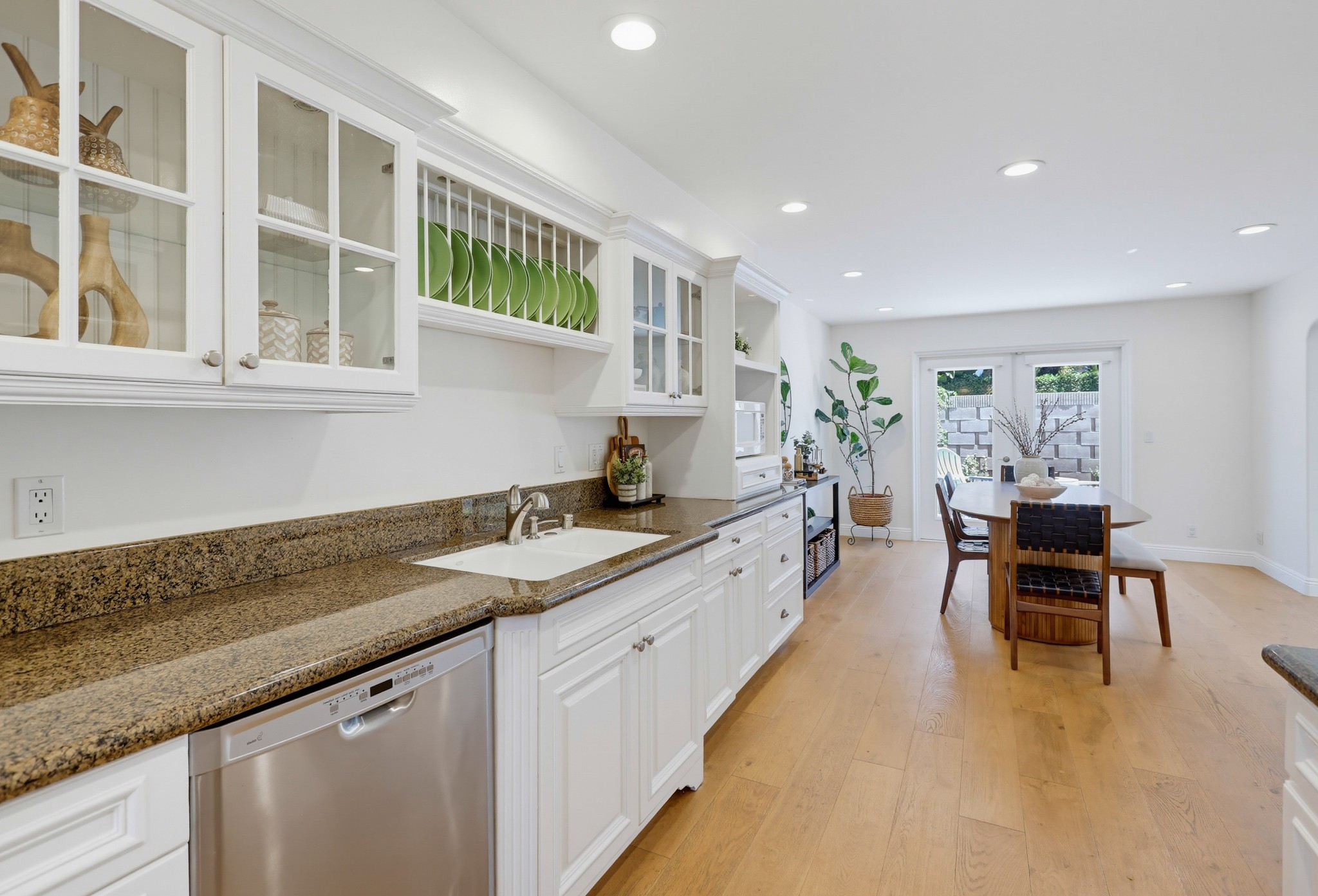 Virtual tour photo 29 of 73 for 336 Tours Ln