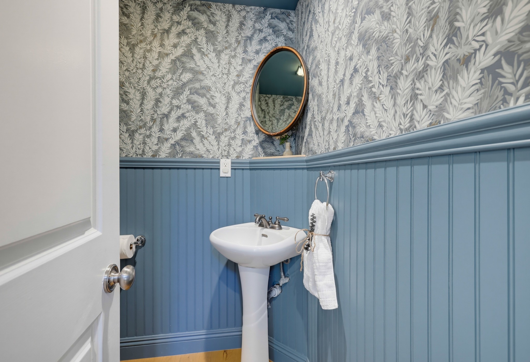 Virtual tour photo 32 of 73 for 336 Tours Ln