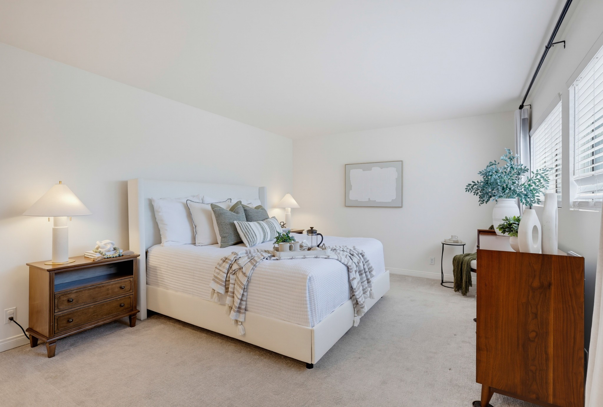 Virtual tour photo 37 of 73 for 336 Tours Ln