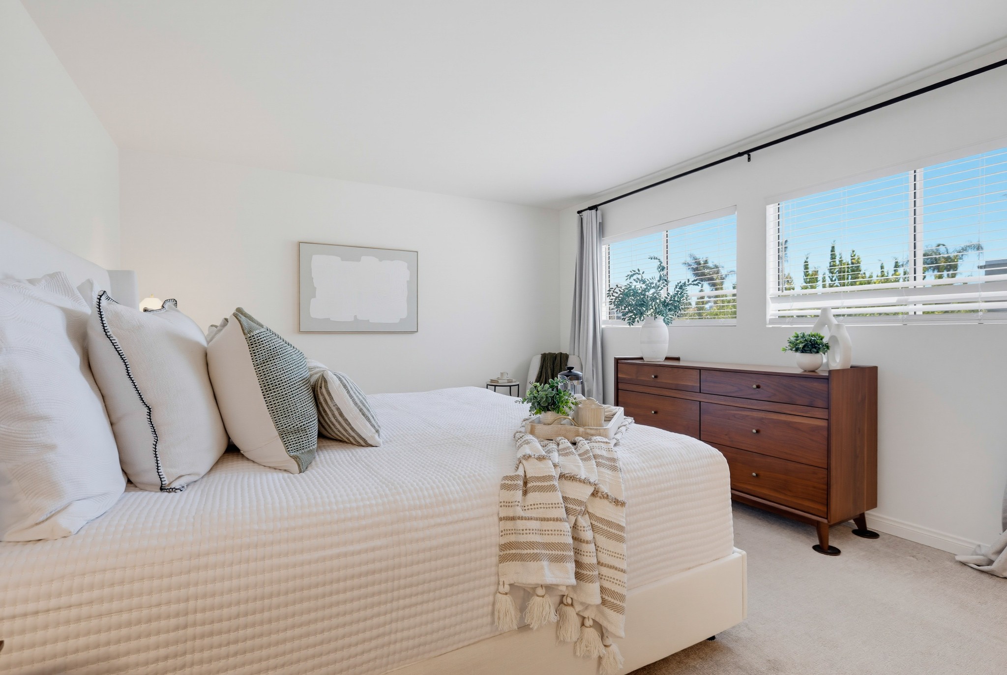 Virtual tour photo 38 of 73 for 336 Tours Ln