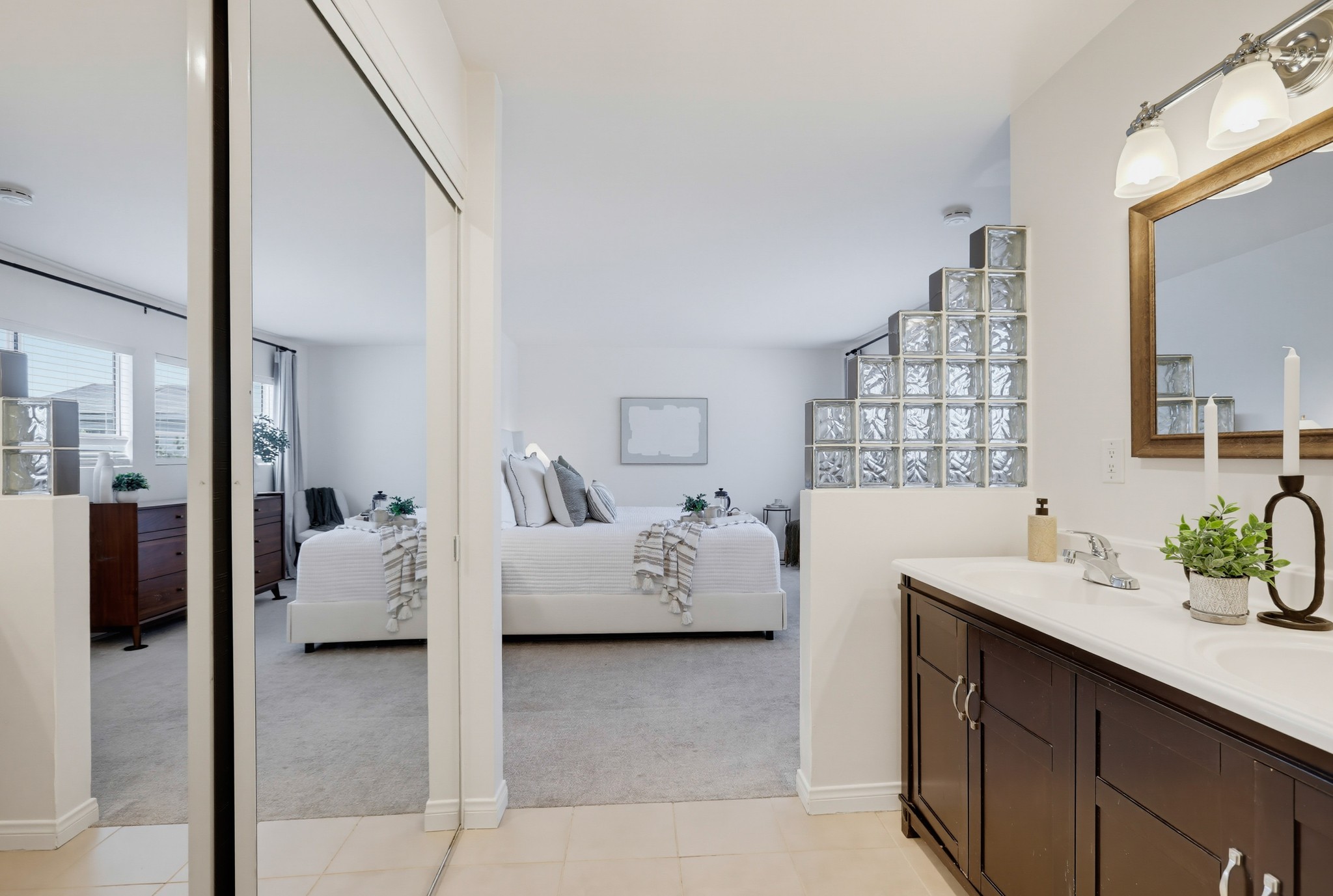 Virtual tour photo 43 of 73 for 336 Tours Ln
