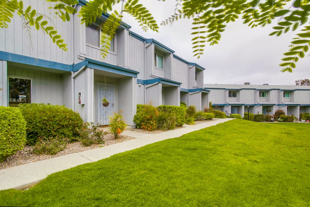 Virtual tour photo 1 of 54 for 3360 Cherokee Ave #28