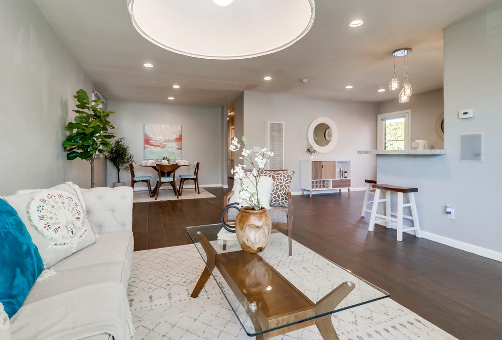 Virtual tour photo 11 of 54 for 3360 Chicago St
