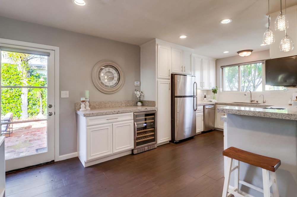 Virtual tour photo 15 of 54 for 3360 Chicago St