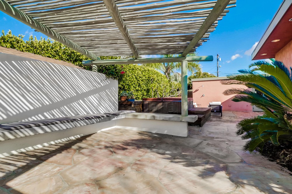 Virtual tour photo 50 of 54 for 3360 Chicago St