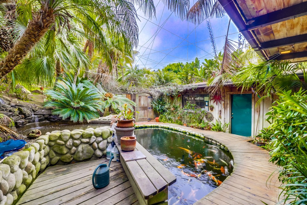 Virtual tour photo 13 of 60 for 3360 Martinez St