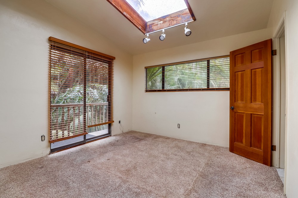 Virtual tour photo 33 of 60 for 3360 Martinez St
