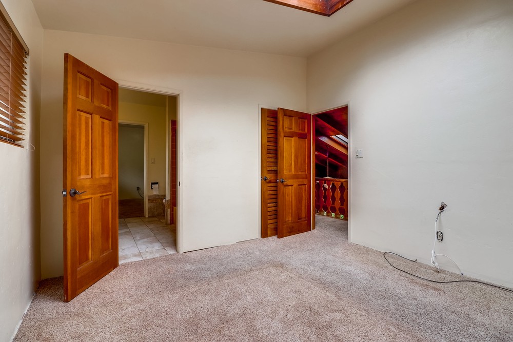Virtual tour photo 35 of 60 for 3360 Martinez St
