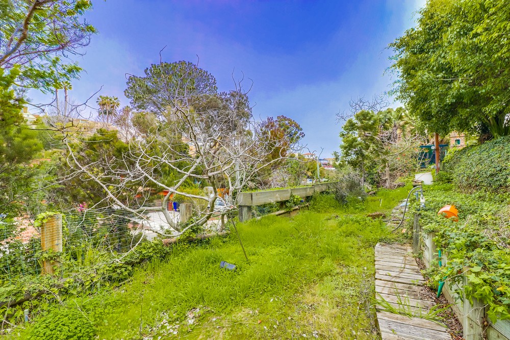 Virtual tour photo 60 of 60 for 3360 Martinez St