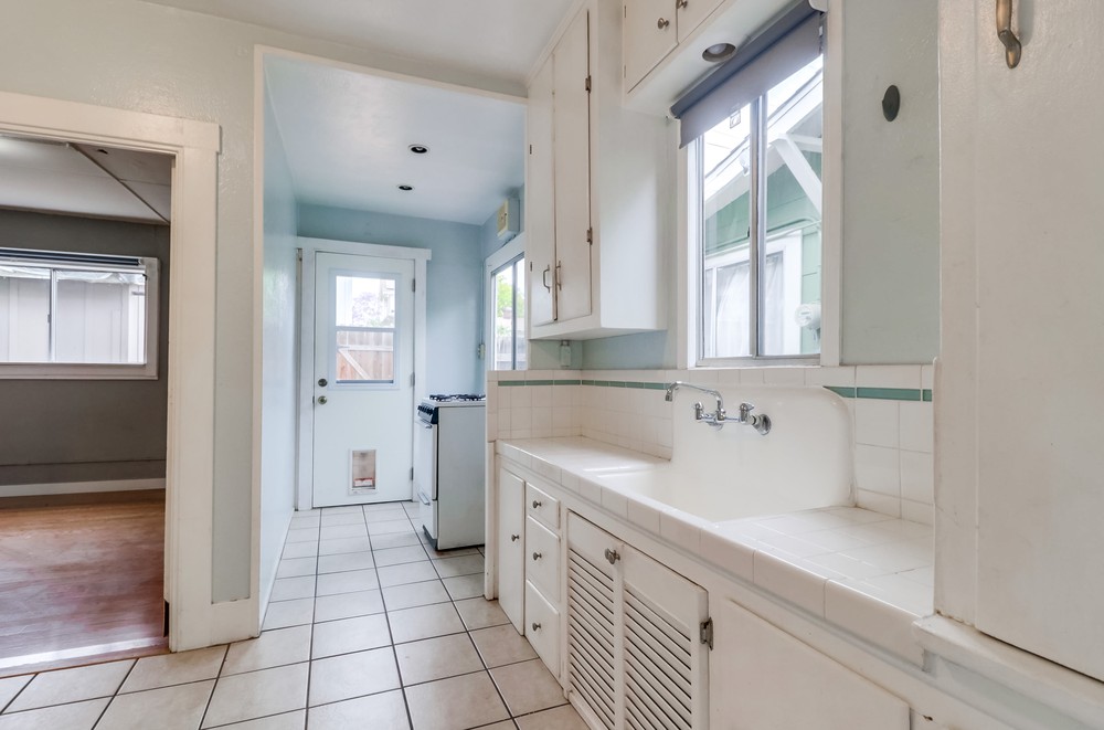 Virtual tour photo 43 of 54 for 3362 Herman Ave