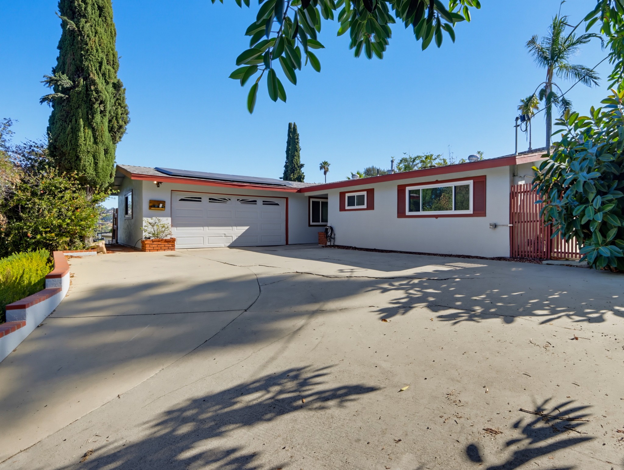 Virtual tour photo 3 of 56 for 3365 S Bonita St