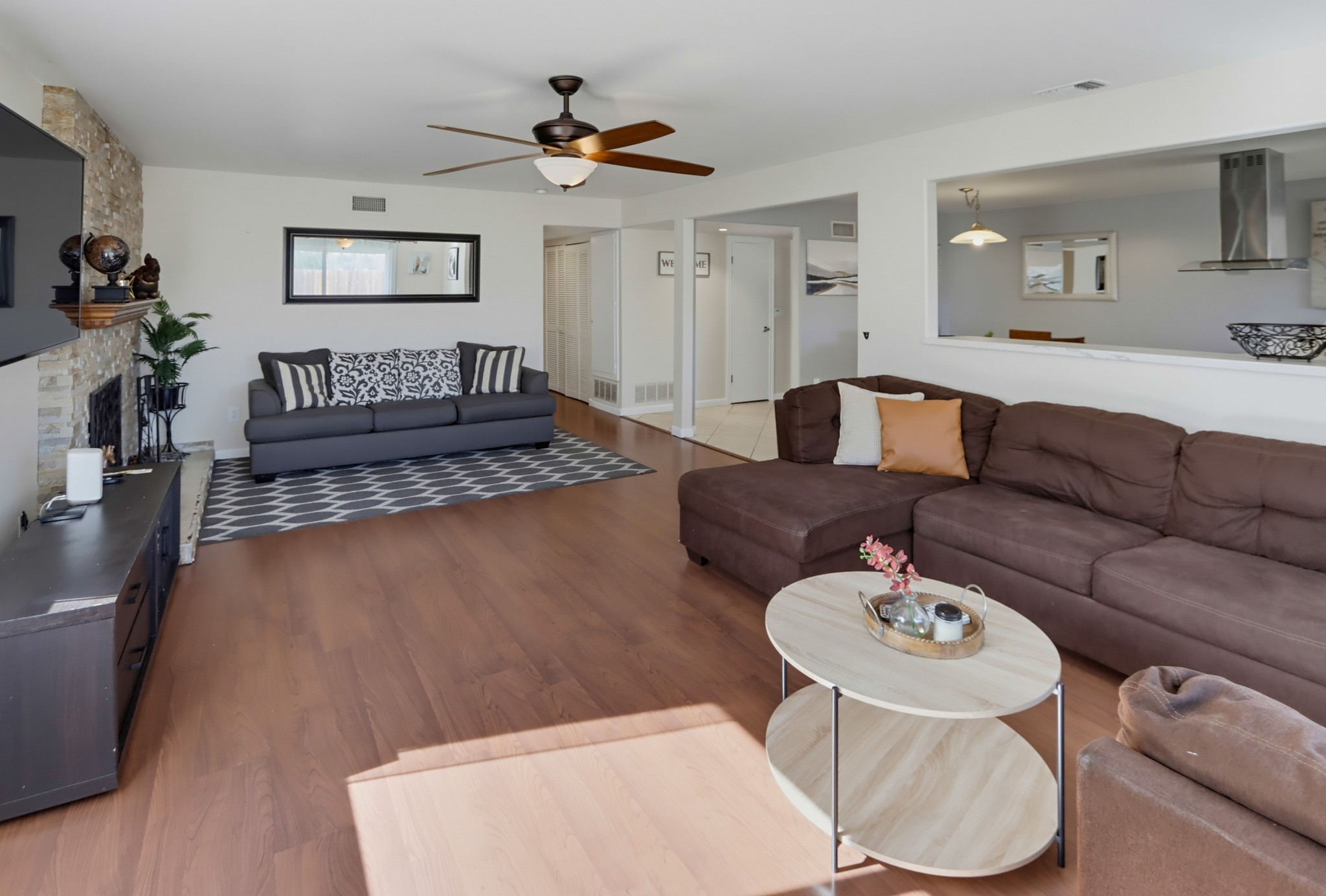 Virtual tour photo 10 of 56 for 3365 S Bonita St