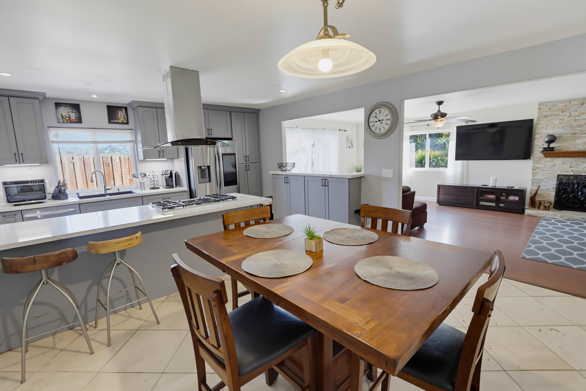 Virtual tour photo 15 of 56 for 3365 S Bonita St