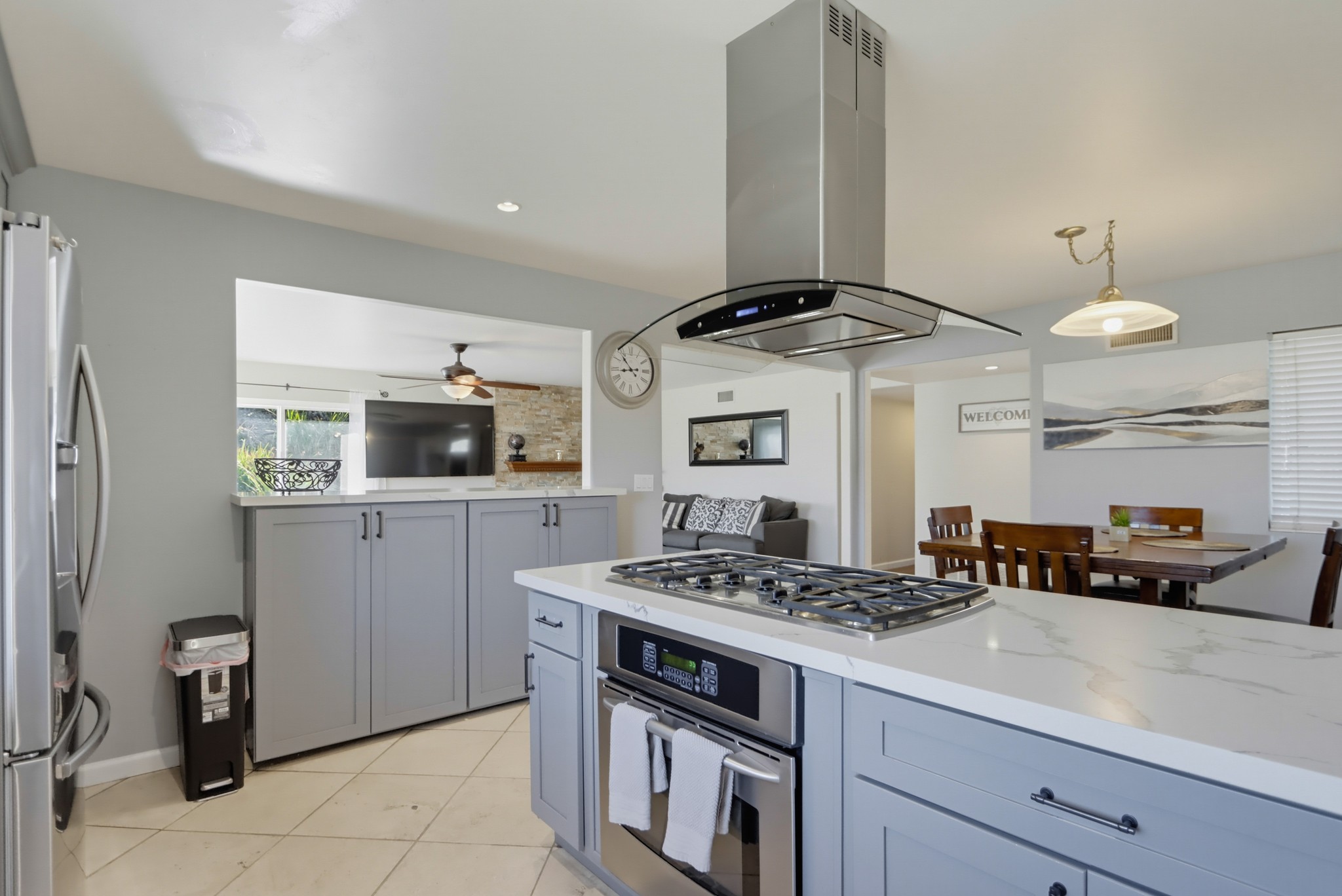 Virtual tour photo 19 of 56 for 3365 S Bonita St