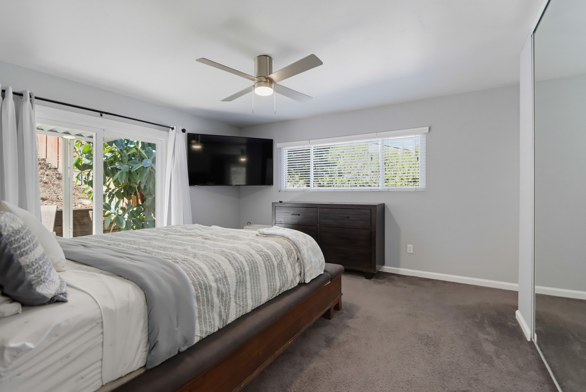 Virtual tour photo 26 of 56 for 3365 S Bonita St